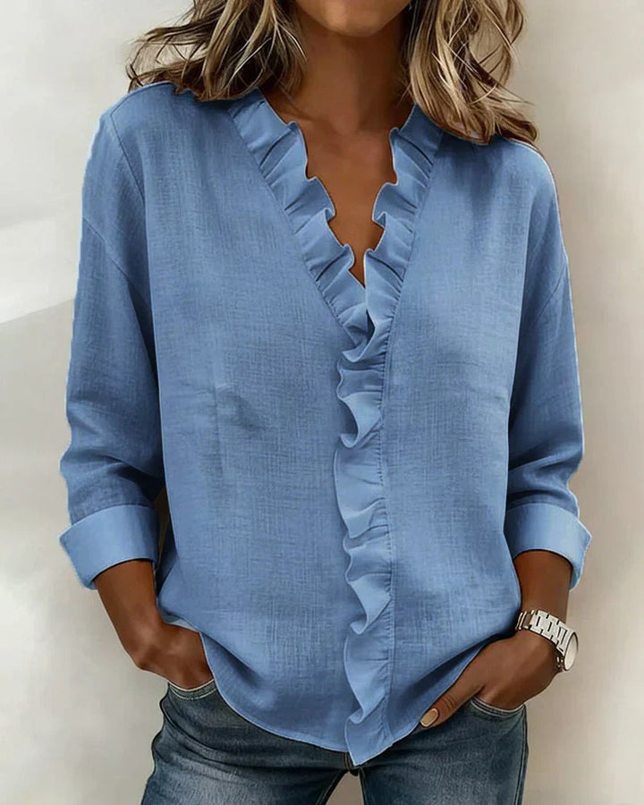 Chiara | Blusa con scollo a V e volant delicati