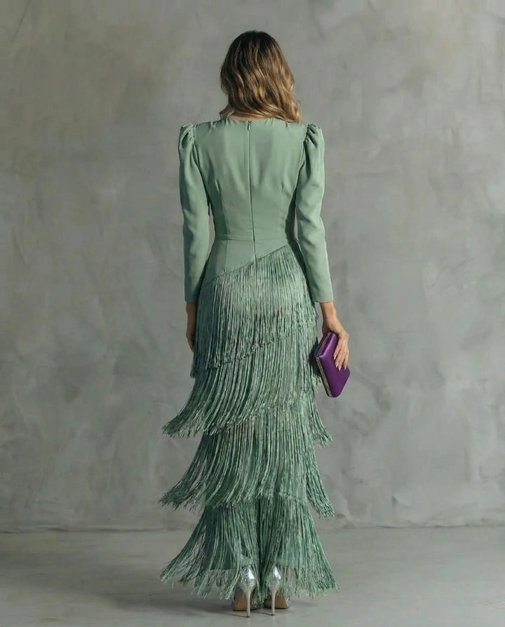 CLARA | Abito midi elegante con maniche a frange